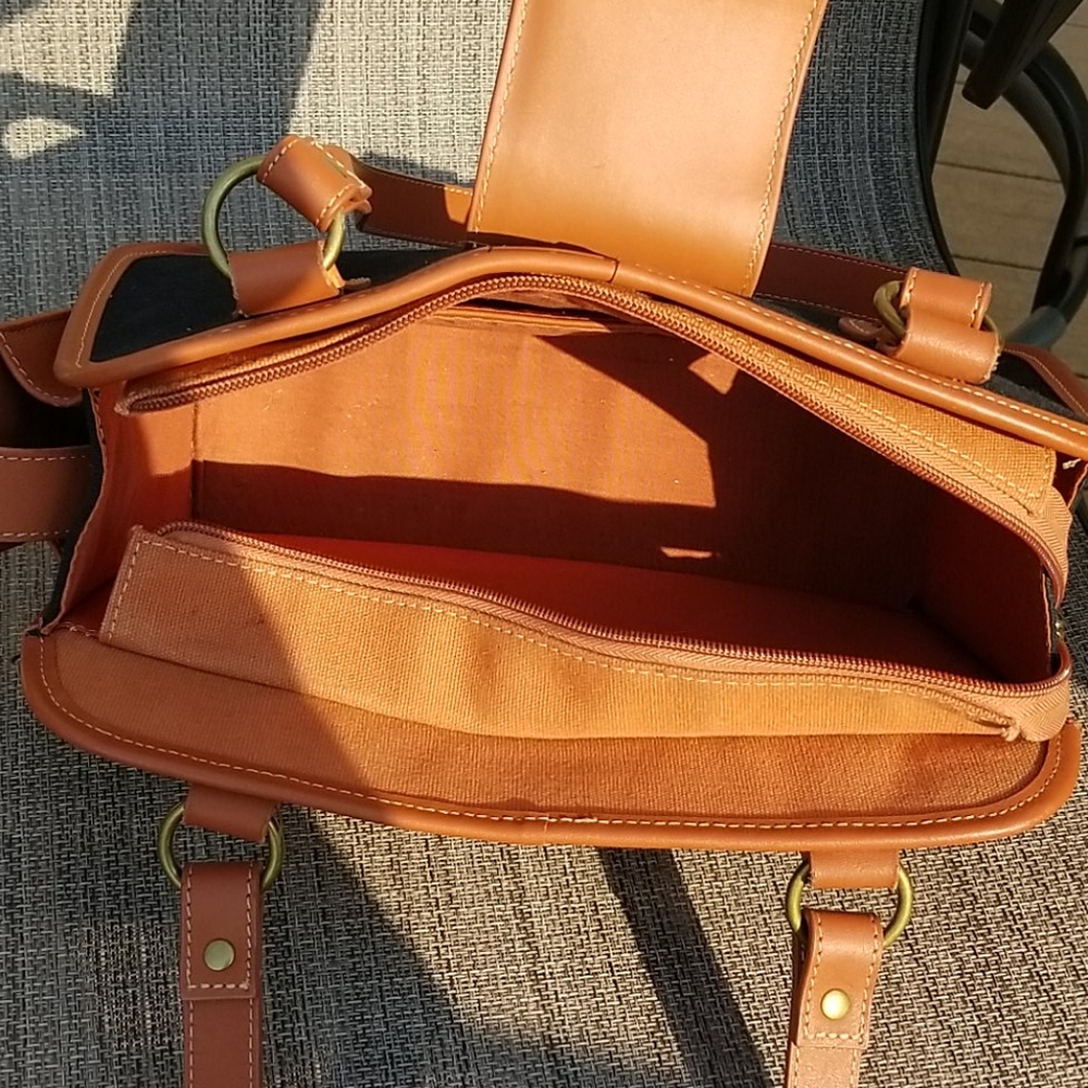 Purse - Picture 3 of 3